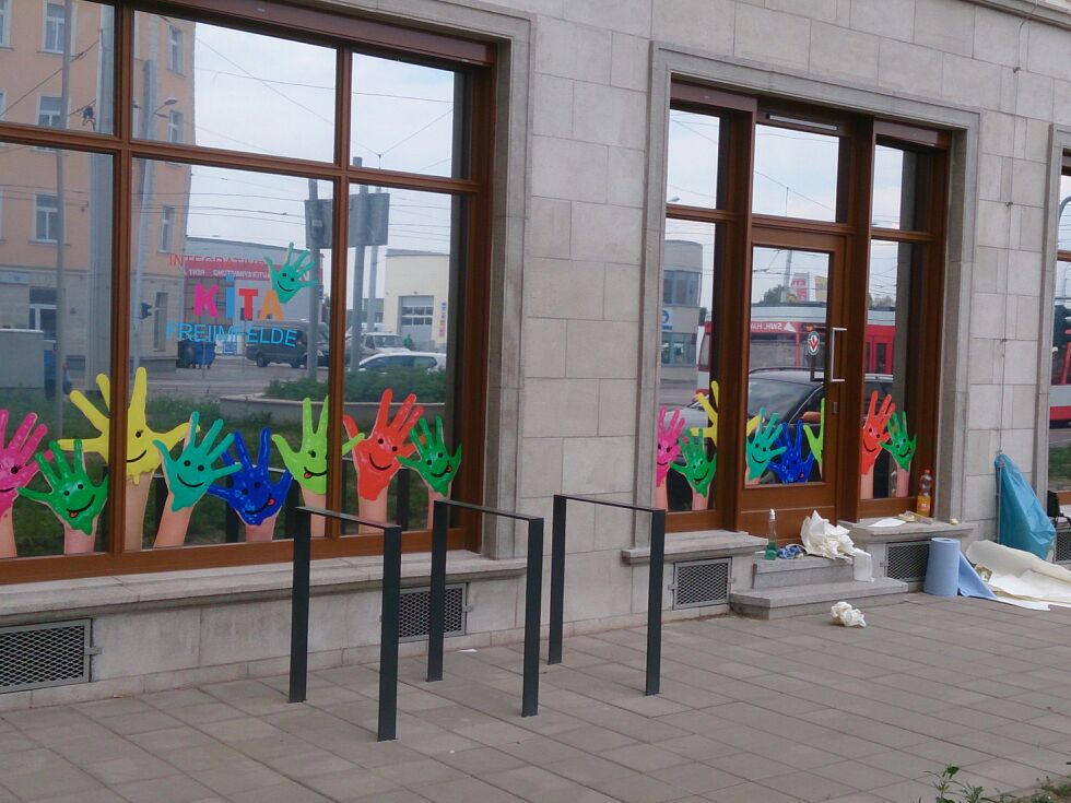 Schaufensterbeschriftung_BS-LINE Halle Leipzig Schaufensterbeschriftung_BS-LINE Halle Leipzig